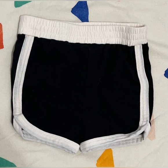 Kate Quinn Short Sleeve Track Set - Picture 4 of 4